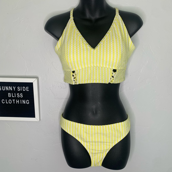 Jessica Simpson Yellow White Stripe Bikini Set Size Medium Crisscross Swim - Picture 2 of 10